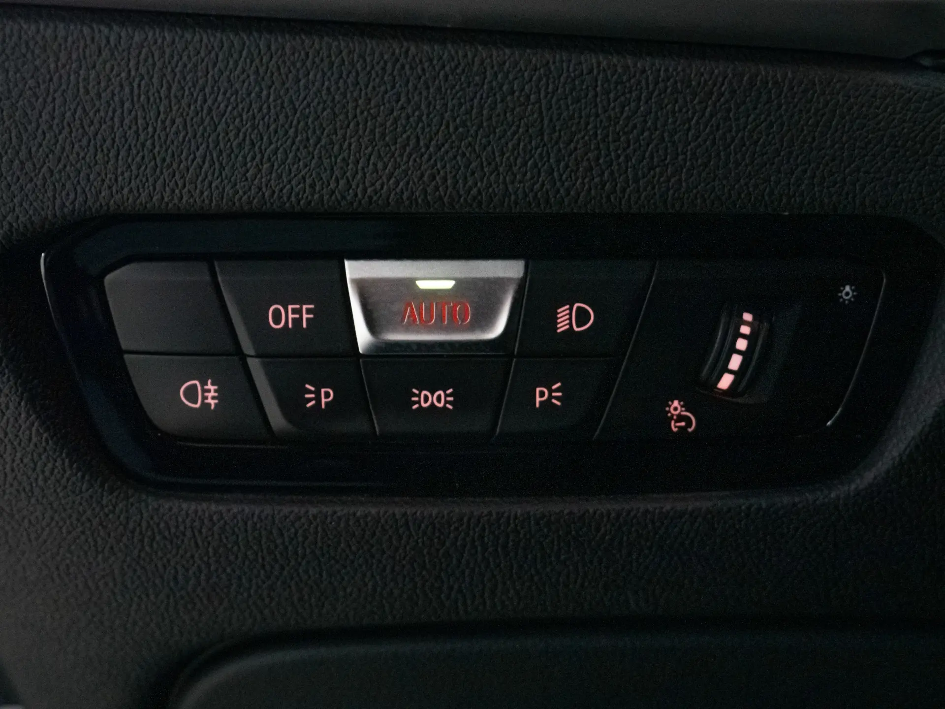 BMW 320 320e full look M3 37