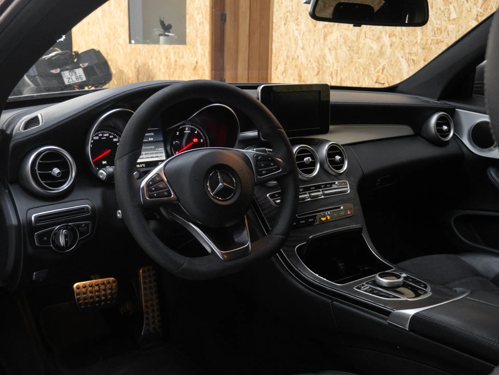 Mercedes-Benz C 220 c220d coupe 35