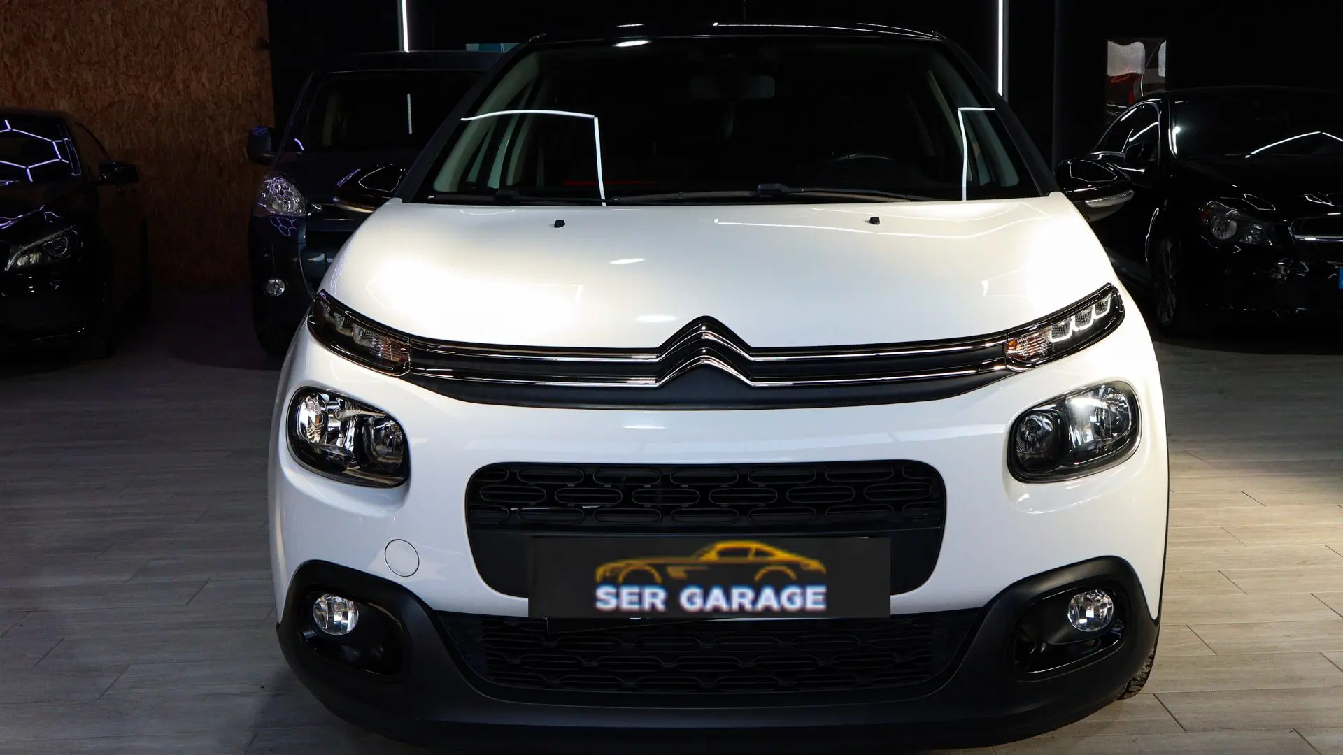 Citroen C3 1.2 PureTech Plus 1
