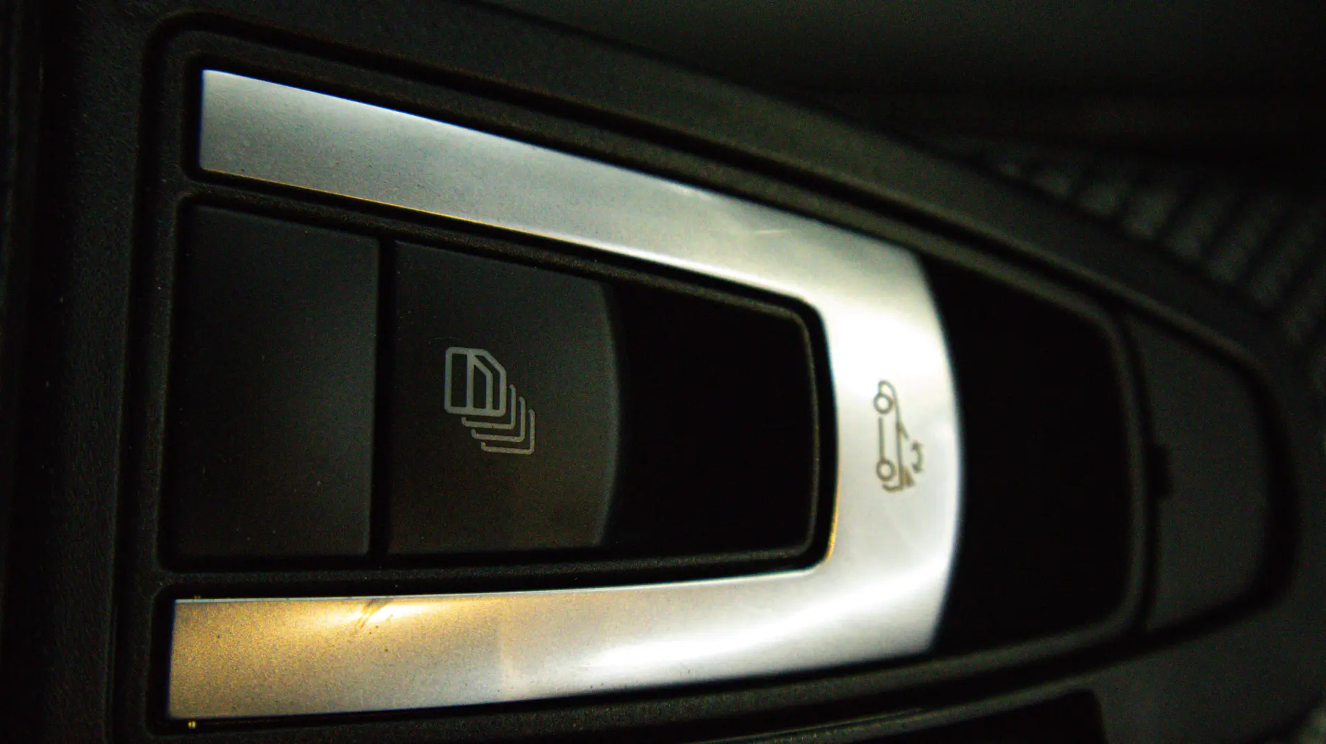 Mercedes-Benz SLK 200 Outro 15