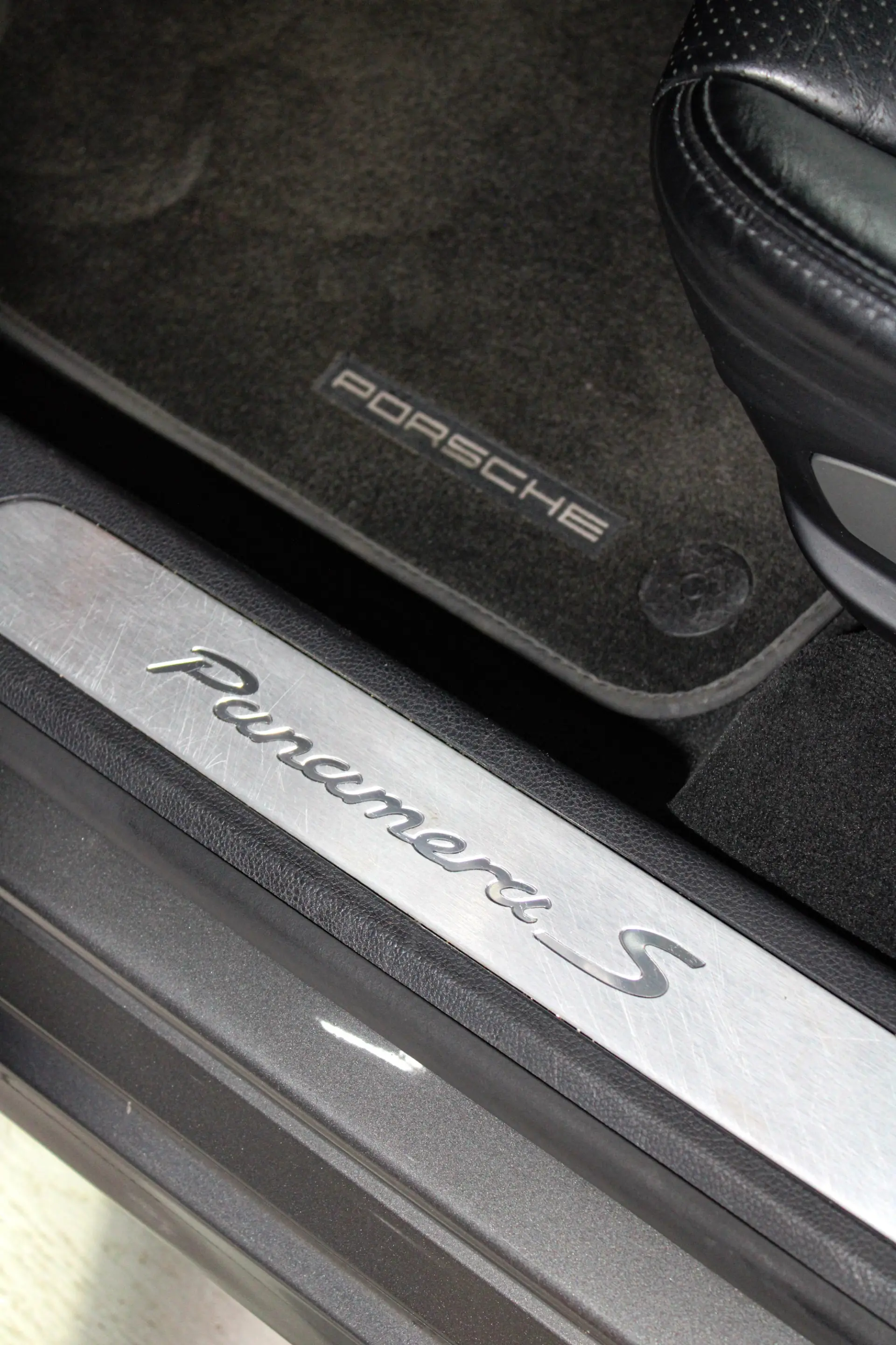 Porsche Panamera S Hybrid 50