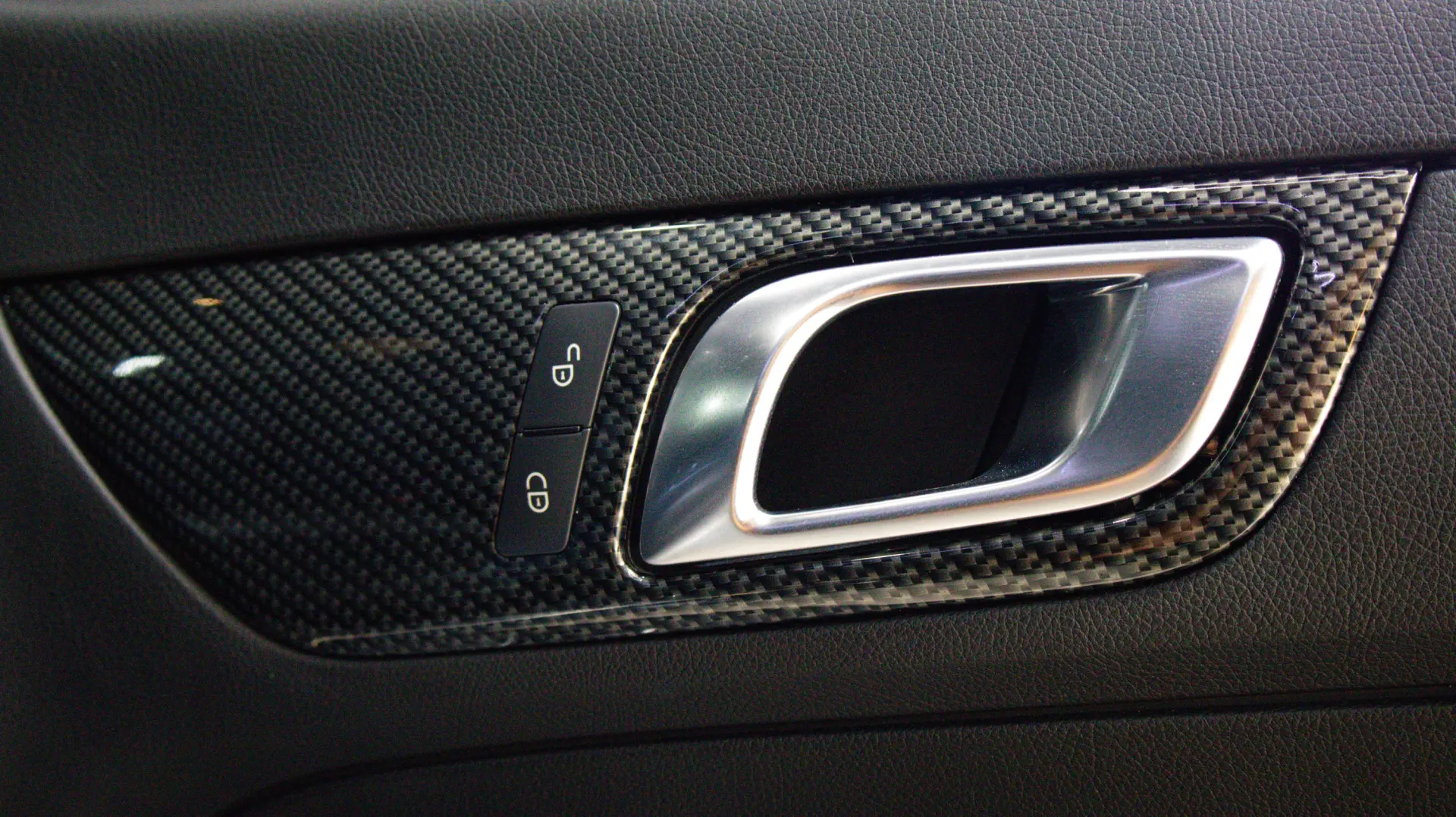 Mercedes-Benz SLK 200 Outro 16