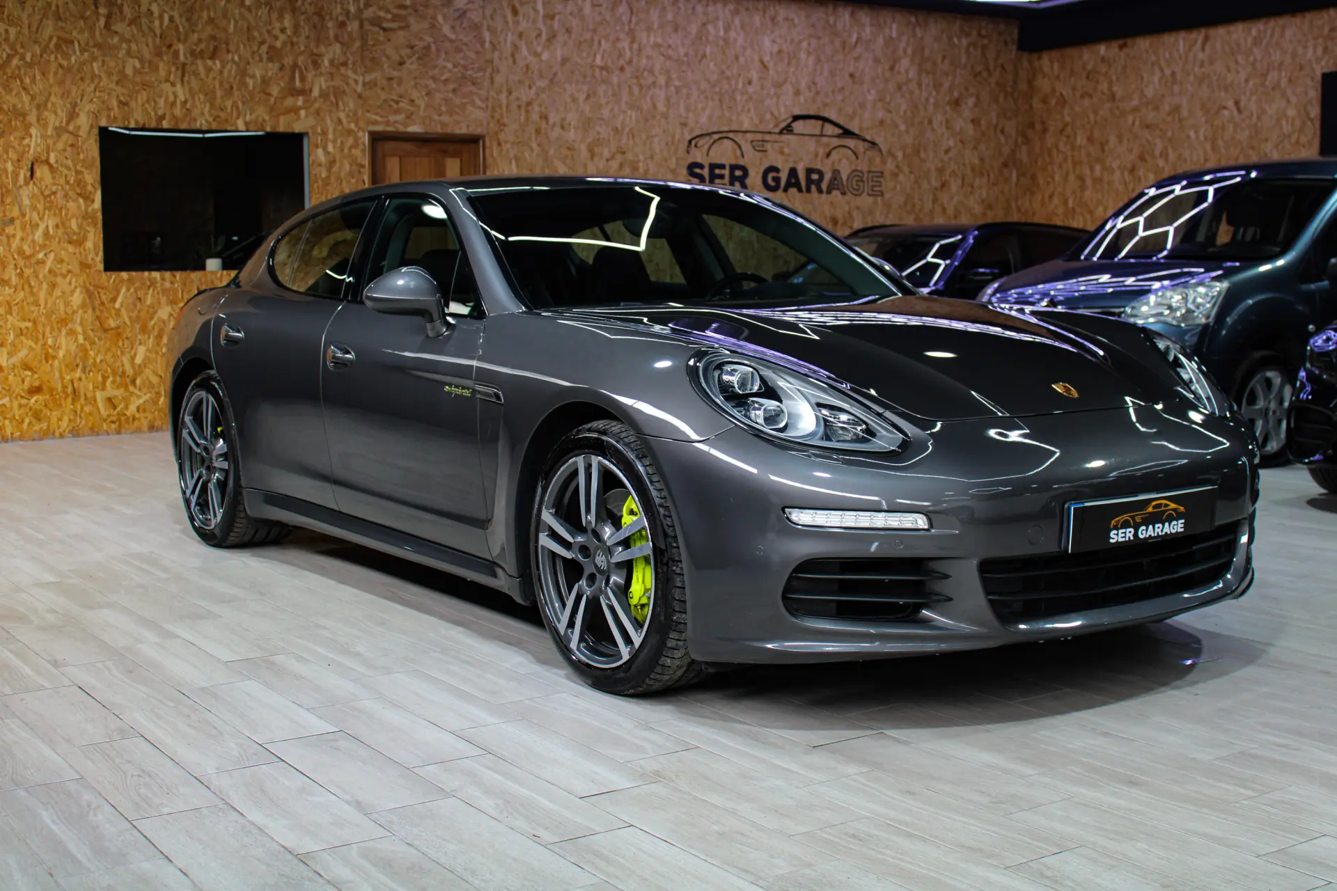 Porsche Panamera S Hybrid 1