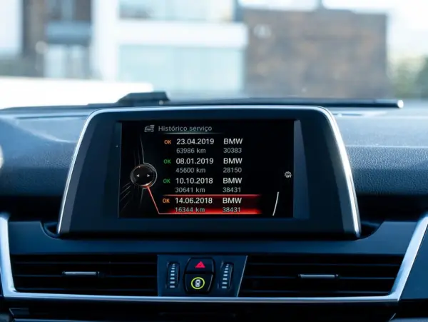 BMW 216 Gran Tourer d Aut. Sport Line 32