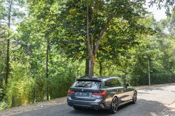 BMW 330 e Touring Pack M Auto 6