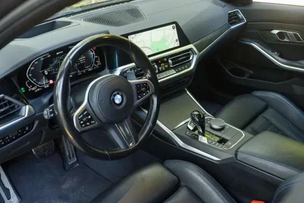 BMW 330 e Touring Pack M Auto 20