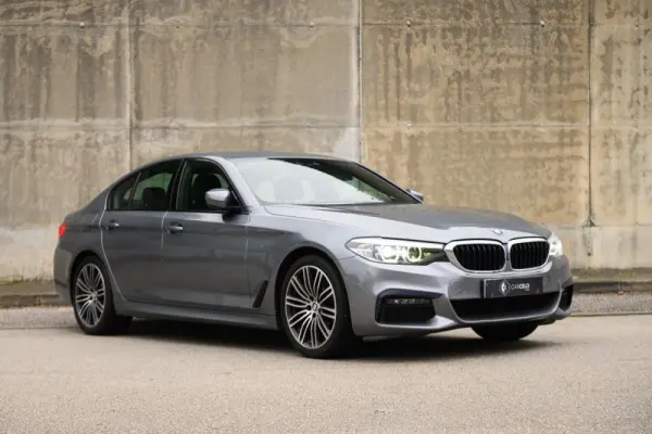 BMW 520 d Pack M Auto 2
