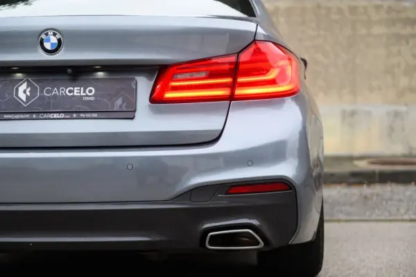 BMW 520 d Pack M Auto 11