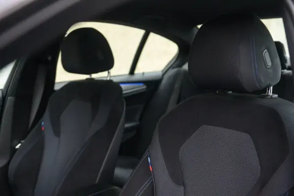 BMW 520 d Pack M Auto 16