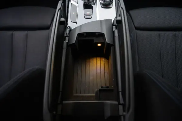 BMW 520 d Pack M Auto 33