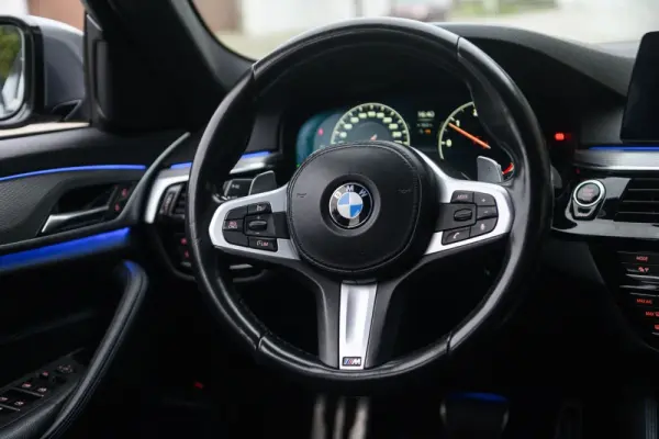 BMW 520 d Pack M Auto 34