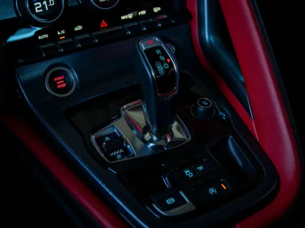 Jaguar F-Type 3.0 V6 S/C R-Dynamic Aut. 12