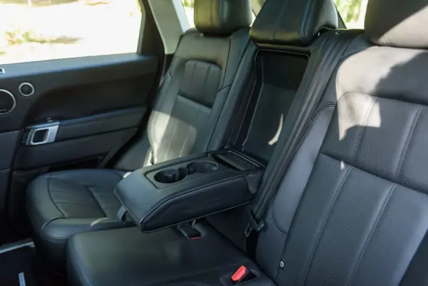 Land Rover Range Rover Sport 2.0 Si4 PHEV HSE 28