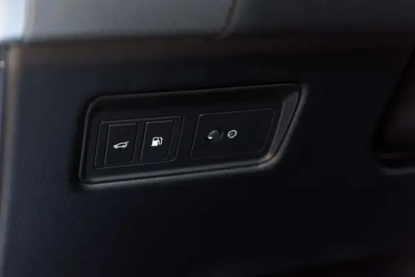 Land Rover Range Rover Sport 2.0 Si4 PHEV HSE 32