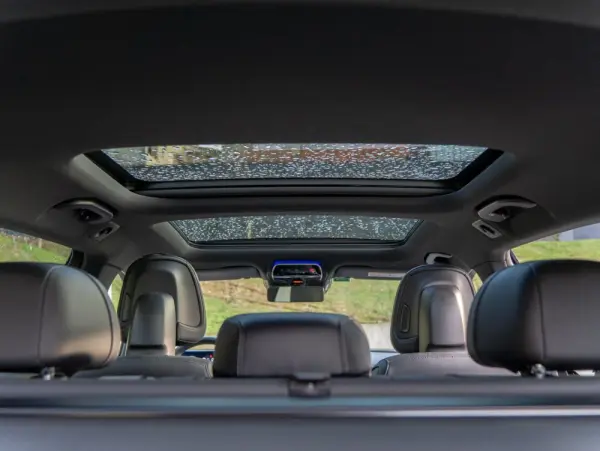 Mercedes-Benz C 300 e AMG Line 15