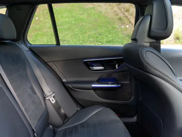 Mercedes-Benz C 300 e AMG Line 25