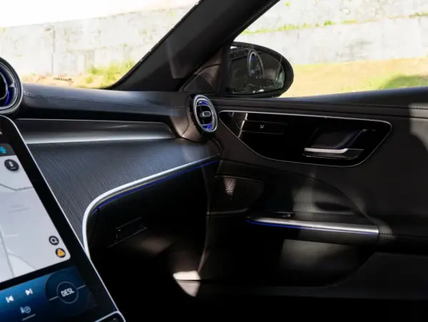 Mercedes-Benz C 300 e AMG Line 26