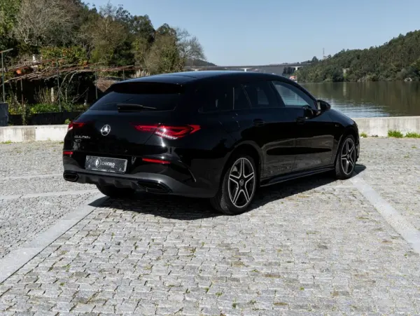 Mercedes-Benz CLA 250 4