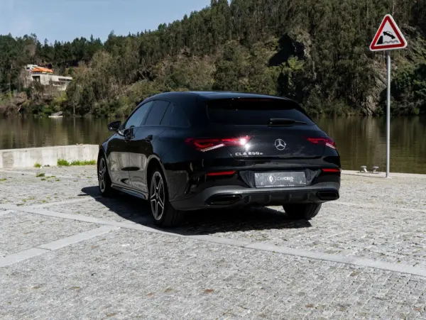 Mercedes-Benz CLA 250 5