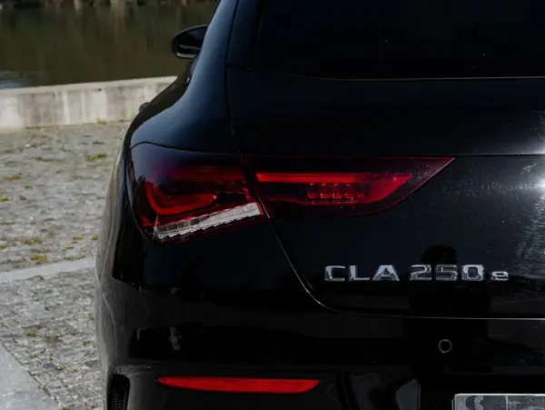 Mercedes-Benz CLA 250 9
