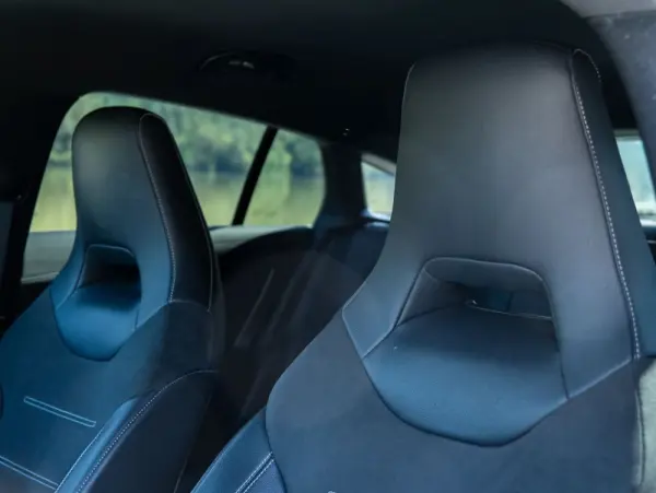 Mercedes-Benz CLA 250 14