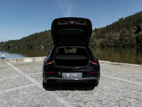 Mercedes-Benz CLA 250 44