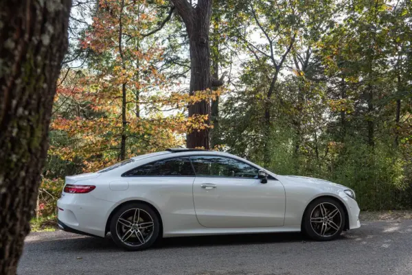 Mercedes-Benz E 220 d AMG Line Aut. 3