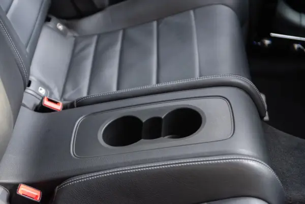 Mercedes-Benz E 220 d AMG Line Aut. 30