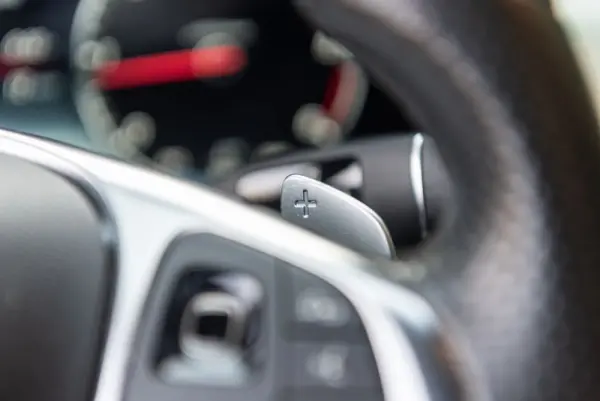 Mercedes-Benz E 220 d AMG Line Aut. 44