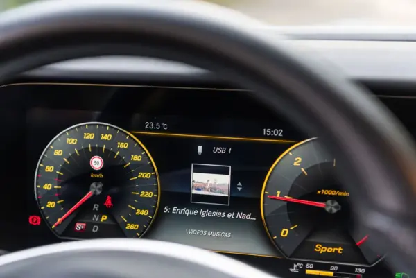 Mercedes-Benz E 220 d AMG Line Aut. 53