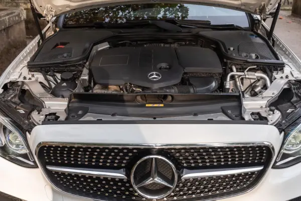 Mercedes-Benz E 220 d AMG Line Aut. 56