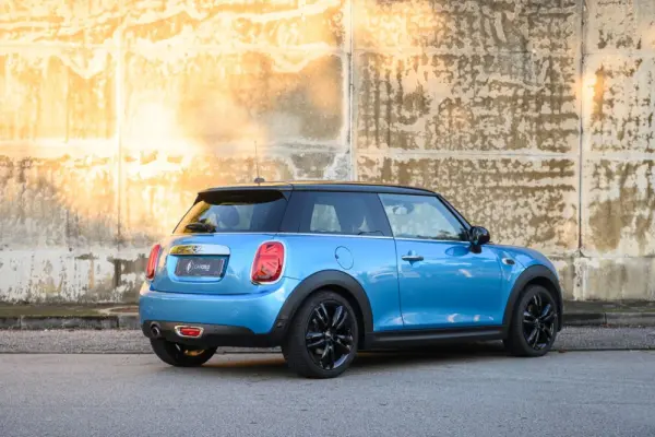 MINI 3 Portas Cooper D 5