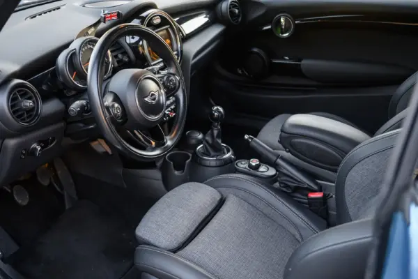 MINI 3 Portas Cooper D 14