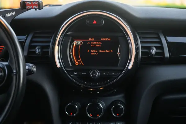 MINI 3 Portas Cooper D 31