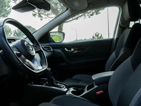 Nissan Qashqai 1.5 dCi DCT N-CONNECTA 17