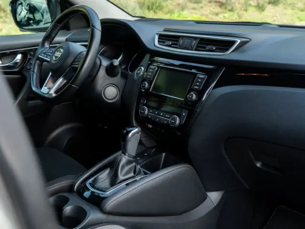 Nissan Qashqai 1.5 dCi DCT N-CONNECTA 19