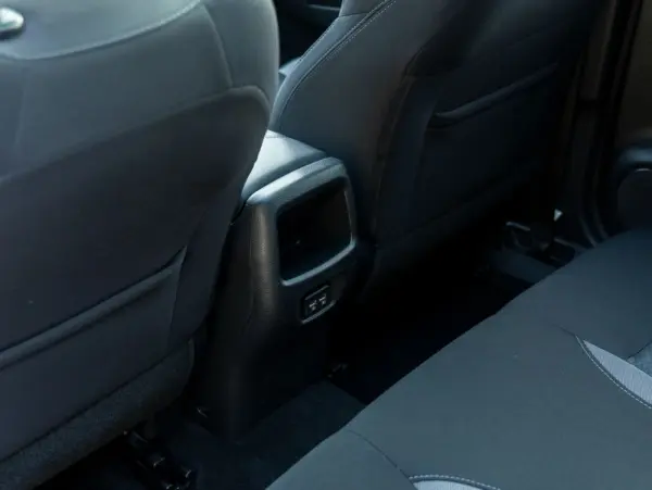 Nissan Qashqai 1.5 dCi DCT N-CONNECTA 27