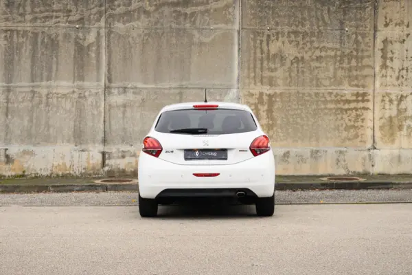 Peugeot 208 1.2 PureTech GT Line 7