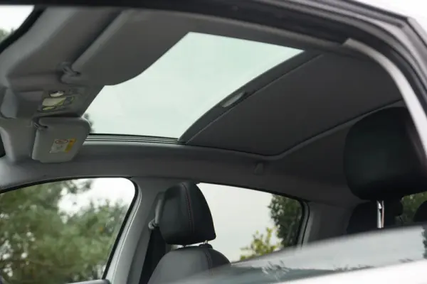 Peugeot 208 1.2 PureTech GT Line 12