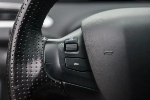 Peugeot 208 1.2 PureTech GT Line 32