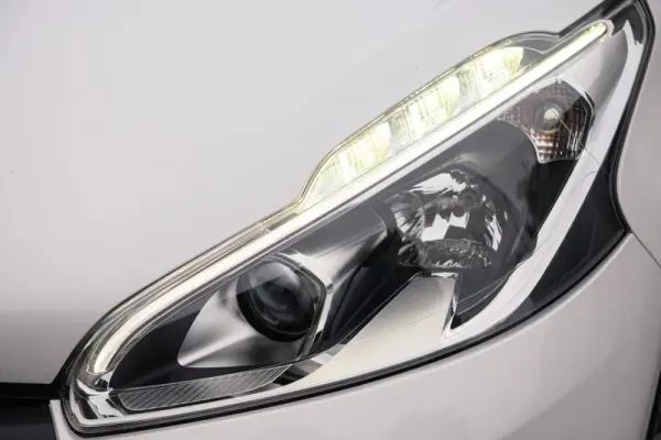 Peugeot 208 1.2 PureTech GT Line 49