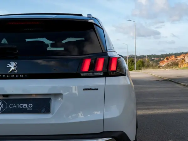 Peugeot 3008 1.2 PureTech GT Line EAT6 8