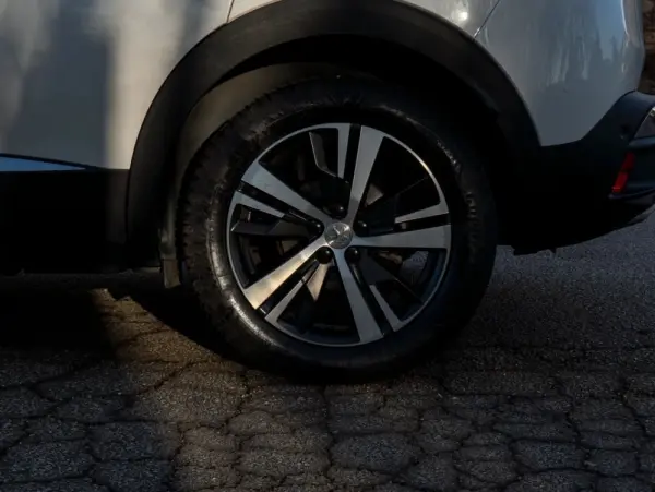 Peugeot 3008 1.2 PureTech GT Line EAT6 9