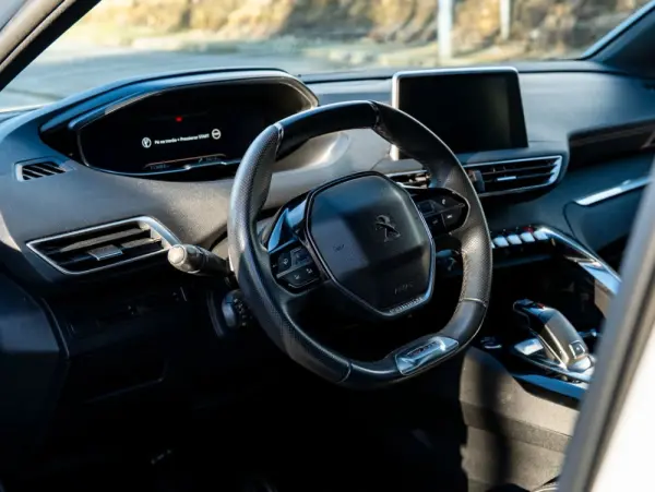 Peugeot 3008 1.2 PureTech GT Line EAT6 13