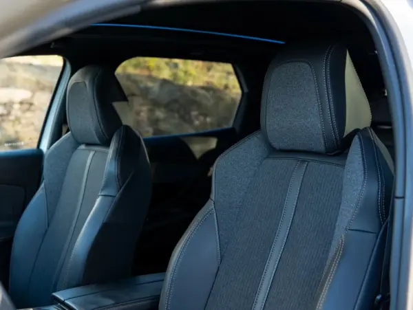 Peugeot 3008 1.2 PureTech GT Line EAT6 15