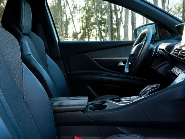 Peugeot 3008 1.2 PureTech GT Line EAT6 19