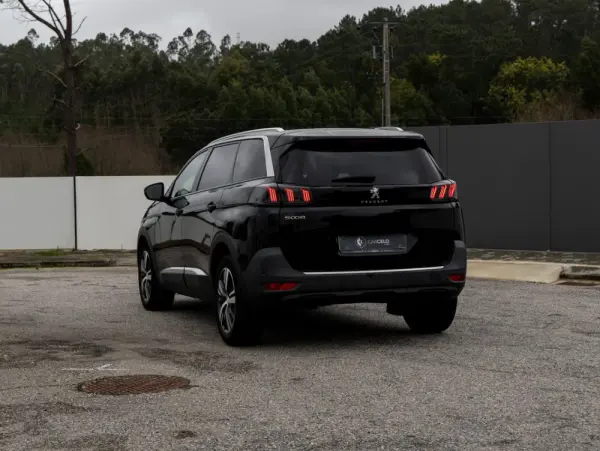 Peugeot 5008 1.5 BlueHDi Allure EAT8 5