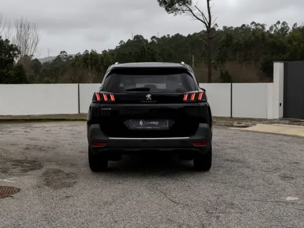 Peugeot 5008 1.5 BlueHDi Allure EAT8 6