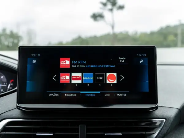 Peugeot 5008 1.5 BlueHDi Allure EAT8 19