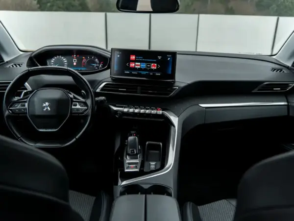 Peugeot 5008 1.5 BlueHDi Allure EAT8 30